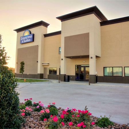 Days Inn & Suites By Wyndham Port Arthur Bagian luar foto