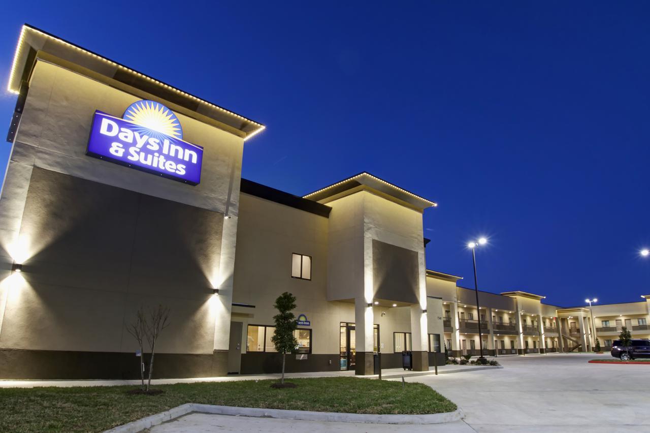 Days Inn & Suites By Wyndham Port Arthur Bagian luar foto